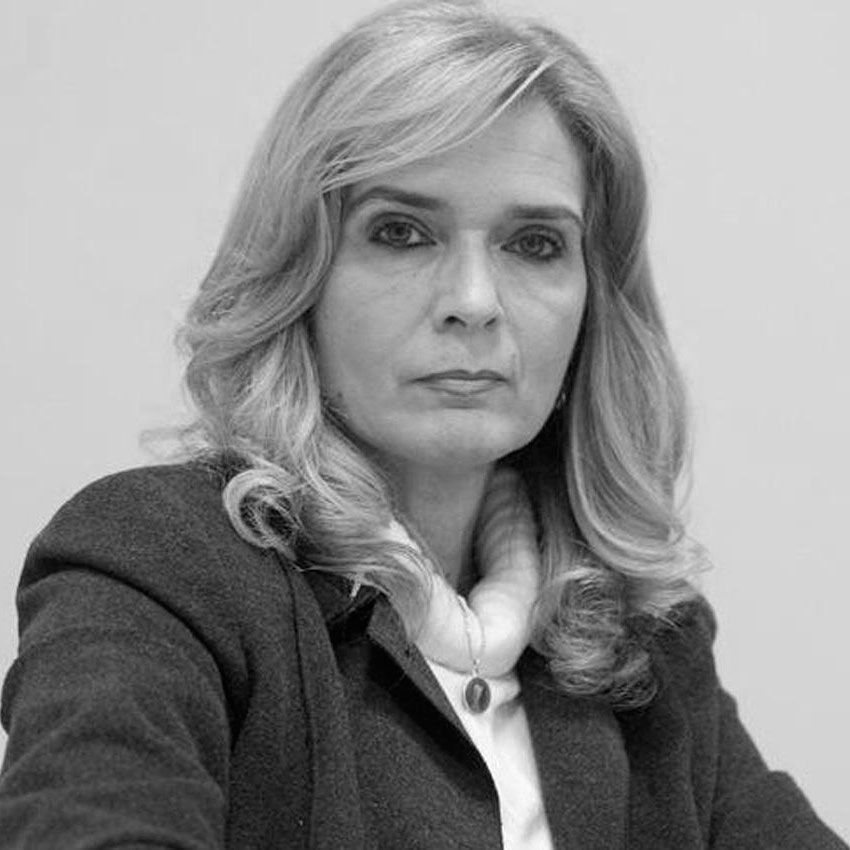 Silvia Elías de Pérez