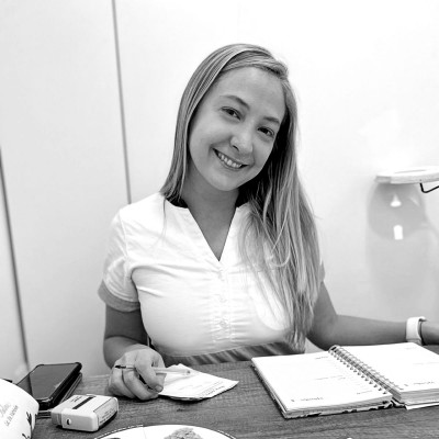 María Julieta  Molina