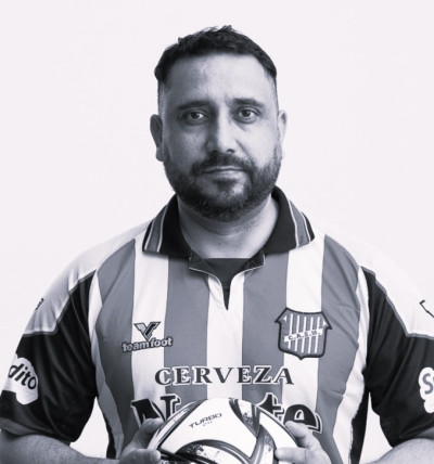 Daud Azadte