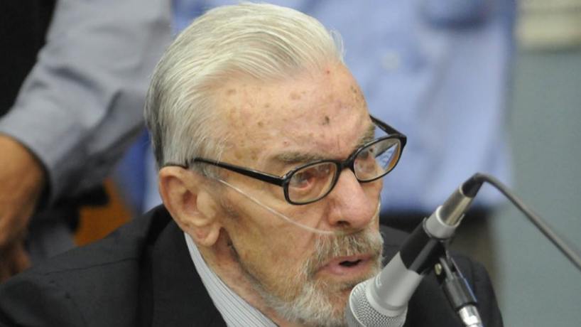 Presentan un libro con las memorias del juicio a Antonio Domingo Bussi