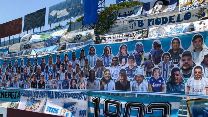 Siempre estuvimos, siempre estaremos": así quedó la bandera gigante de los  hinchas Decanos - Tucumán - el tucumano