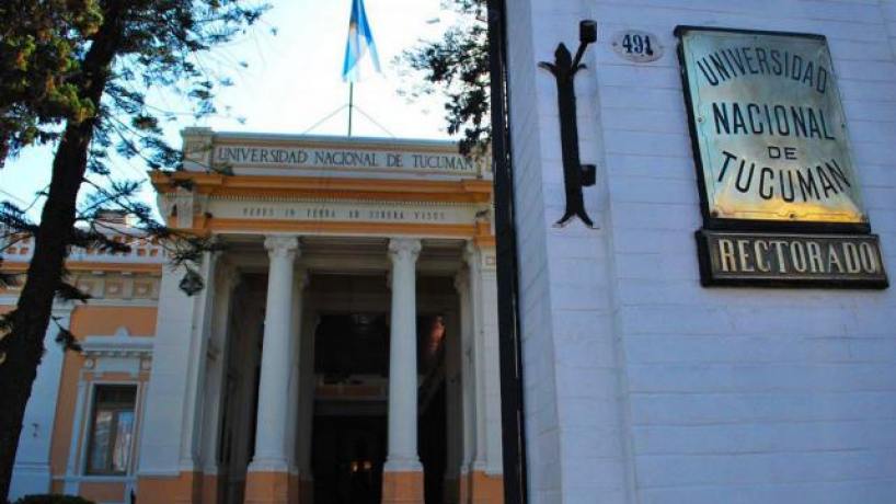 Sin respuestas a sus reclamos, docentes universitarios ...