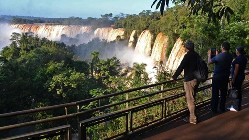 Hay fecha: anuncian cuándo estarán disponibles los vuelos directos entre Tucumán e Iguazú - Tucumán - el tucumano