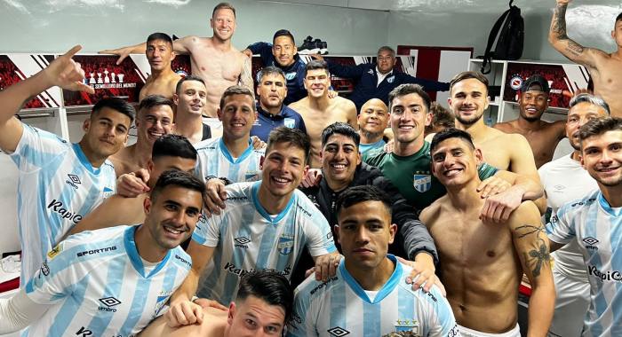 Baila al ritmo del Polaco: El Deca recuperó la memoria, la punta y quiere más