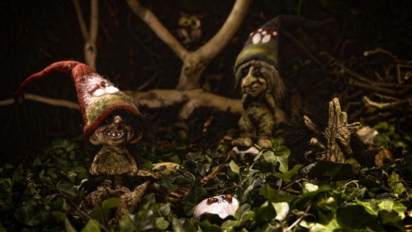 Paranormal: Historia de duendes: muñeco demoniaco aparece en el