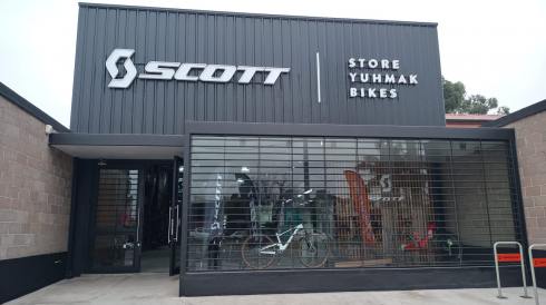 “Es como estar en Disney”: furor por el nuevo local de Yuhmak Bikes en Yerba Buena