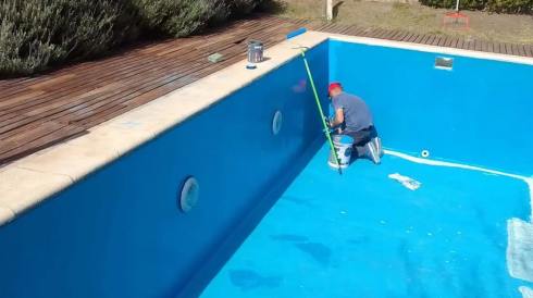 Anticipate al verano pintando tu pileta con Pinturerías San Juan