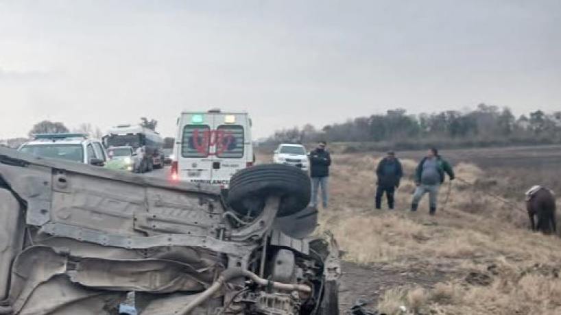 "Un auto y un camión": terrible, el video del choque y el saldo que enluta este sábado a Tucumán