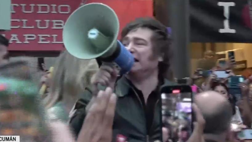 "¡Elegimos entre la libertad y la esclavitud kirchnerista!": video, qué dijo el presidente Milei y qué pasó en el acto en Tucumán - Image 1