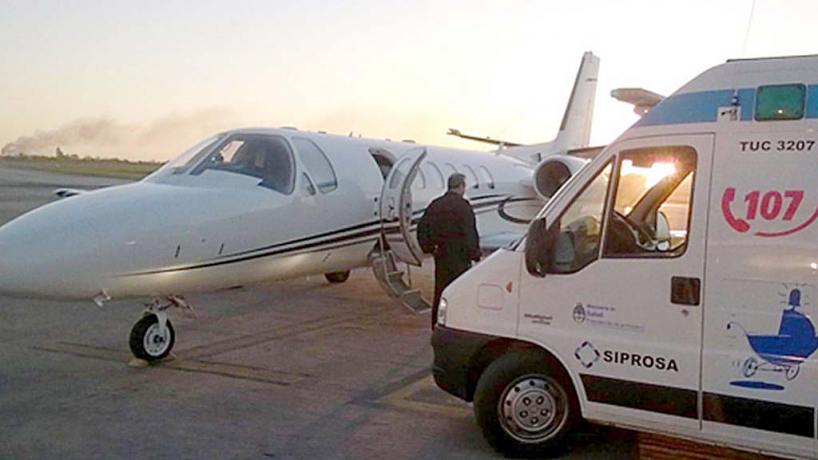 “De emergencia”: se realizó un nuevo traslado sanitario aéreo a un paciente tucumano - Image 1