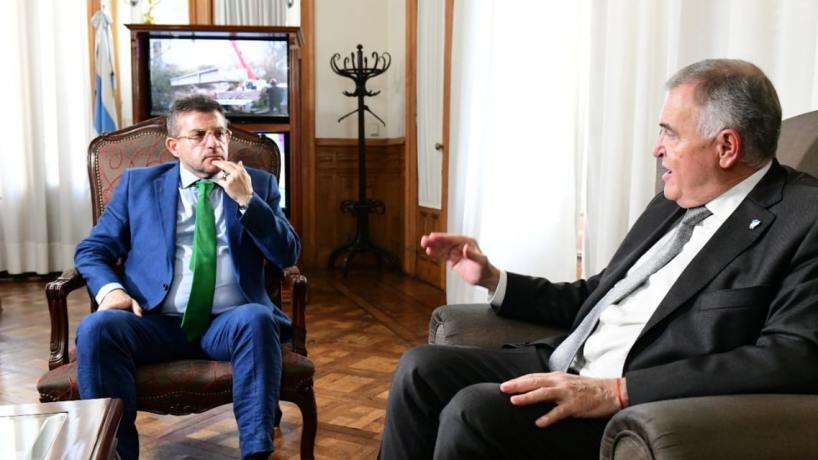 La sombra de Carlos Cisneros sobre Tucumán: artillería mediática contra el Poder Judicial, victimización y amenazas de intervención federal