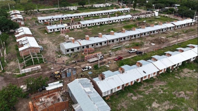 Reactivación de la obra pública en Tucumán: el barrio 135 viviendas ya registra un avance del 44%