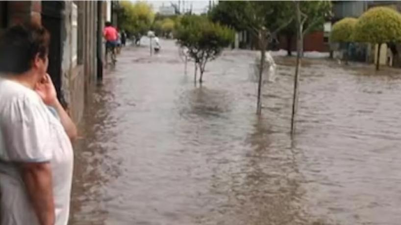 "Urgente": video, nuevo parte de situación de Cristofer Brito ante el crítico temporal que se vive en Tucumán