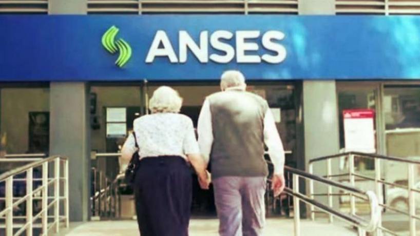 Anses: adelantan el cronograma de pago de agosto para jubilados y pensionados