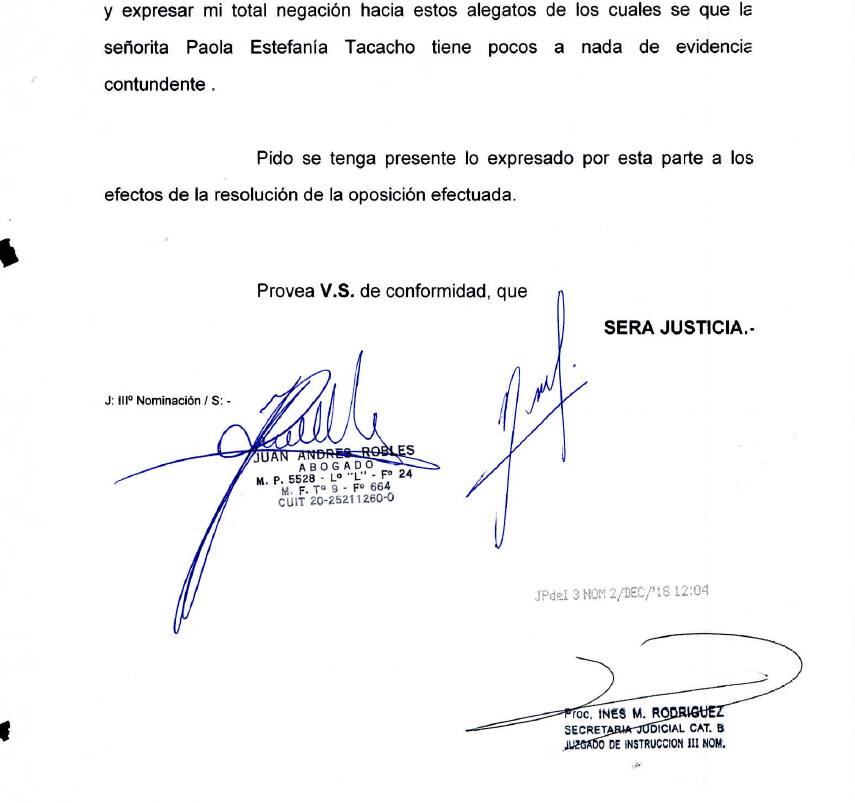 Escrito del 2 de diciembre de 2016 (expediente 34121/2016), última página, con la firma y el sello de Juan Andrés Robles, matrícula 5528. Fuente: eltu